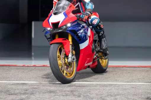 351908_22YM_HONDA_CBR1000RR-R_FIREBLADE_SP.jpg