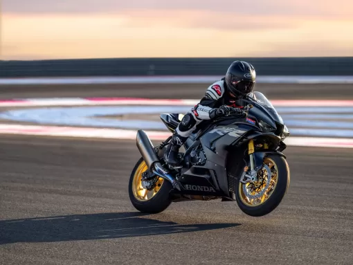 351937_22YM_HONDA_CBR1000RR-R_FIREBLADE_SP.jpg