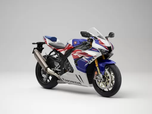 351947_22YM_HONDA_CBR1000RR-R_FIREBLADE_SP_30TH_ANNIVERSARY.jpg
