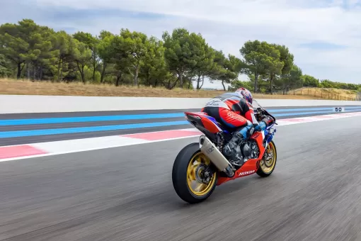 352148_22YM_HONDA_CBR1000RR-R_FIREBLADE_SP.jpg