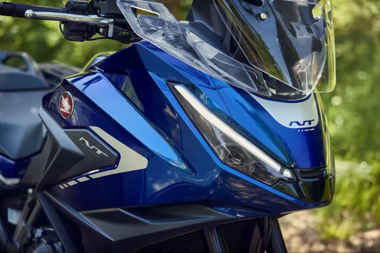 489992 25ym Honda Nt1100
