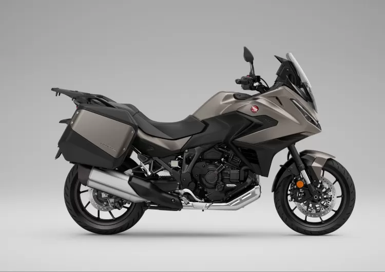 489904 25ym Honda Nt1100