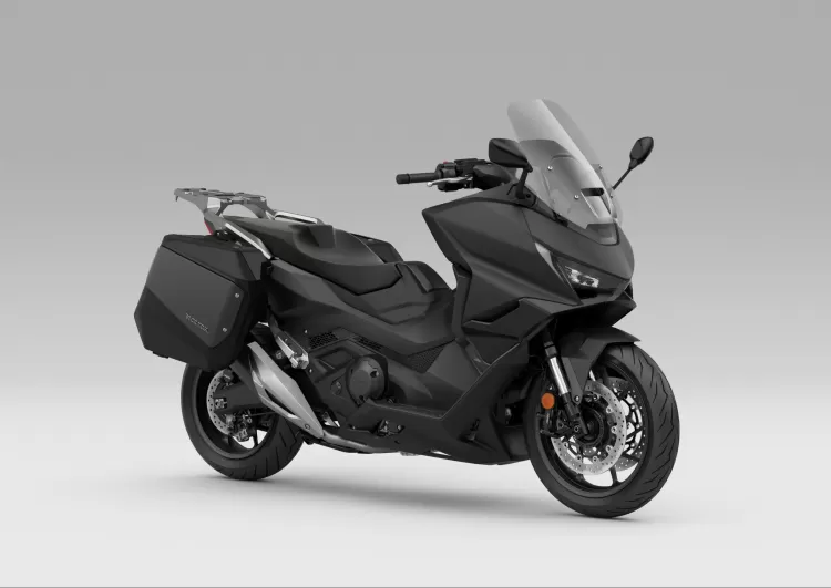 493000 25ym Honda Forza 750