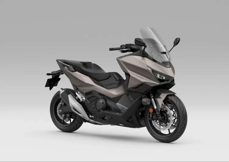 493042 25ym Honda Forza 750