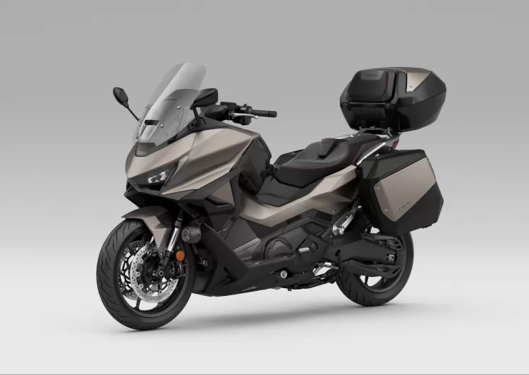 493033 25ym Honda Forza 750