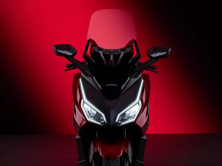 493110 25ym Honda Forza 350