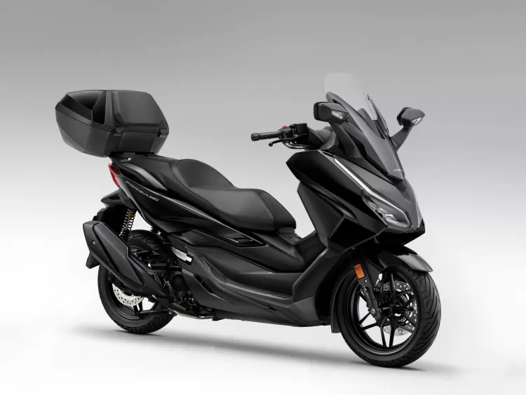 493121 25ym Honda Forza 350