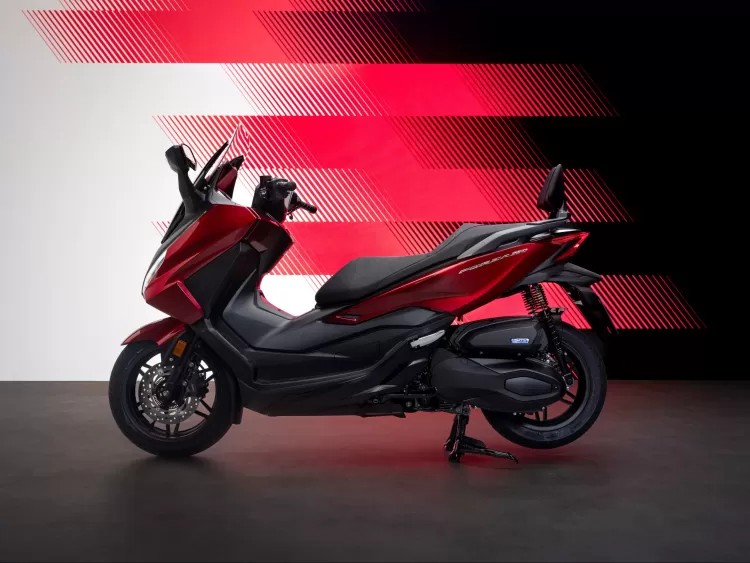 493105 25ym Honda Forza 350