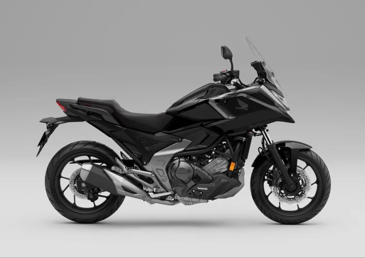 504298 25ym Honda Nc750x