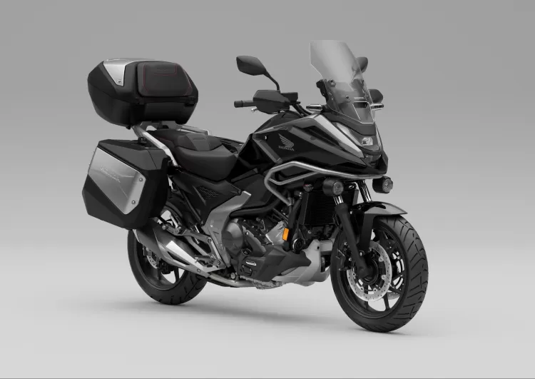 504302 25ym Honda Nc750x