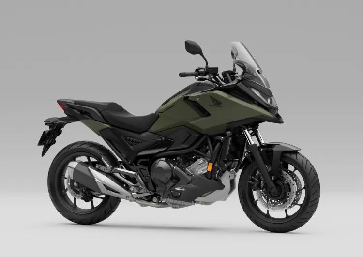 504324 25ym Honda Nc750x