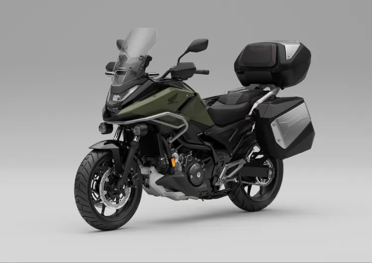 504346 25ym Honda Nc750x