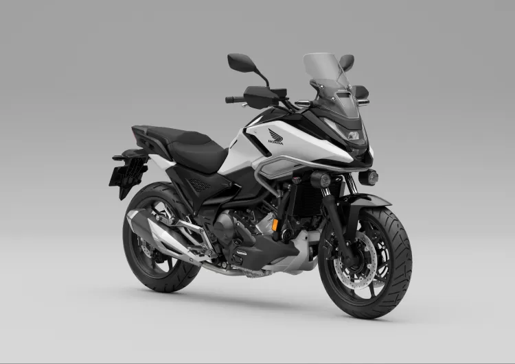 504390 25ym Honda Nc750x