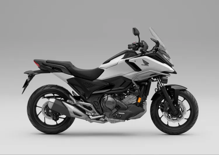 504391 25ym Honda Nc750x