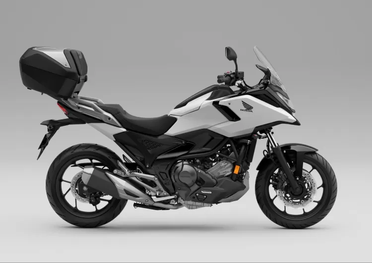 504402 25ym Honda Nc750x