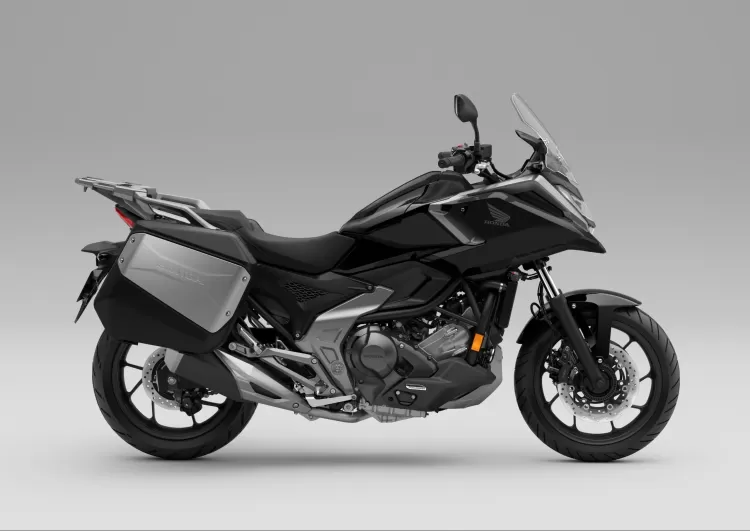 504305 25ym Honda Nc750x