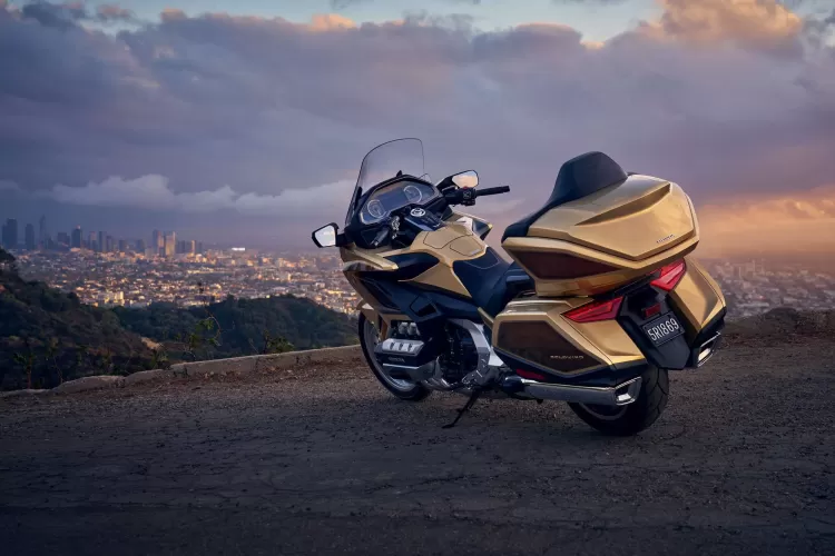 527261 25ym Honda Gl1800 Gold Wing Tour