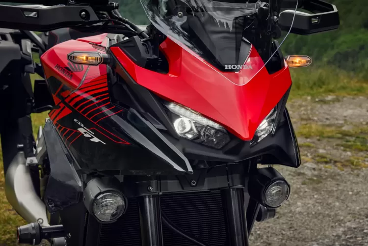 555739 26ym Honda Cb1000gt