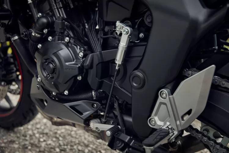 555727 26ym Honda Cb1000gt