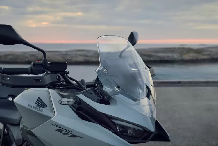 555783 26ym Honda Cb1000gt