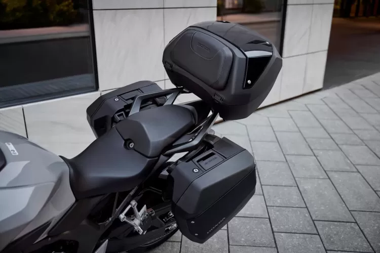 555772 26ym Honda Cb1000gt