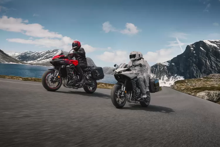 555790 26ym Honda Cb1000gt