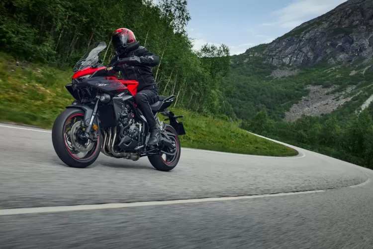 555752 26ym Honda Cb1000gt