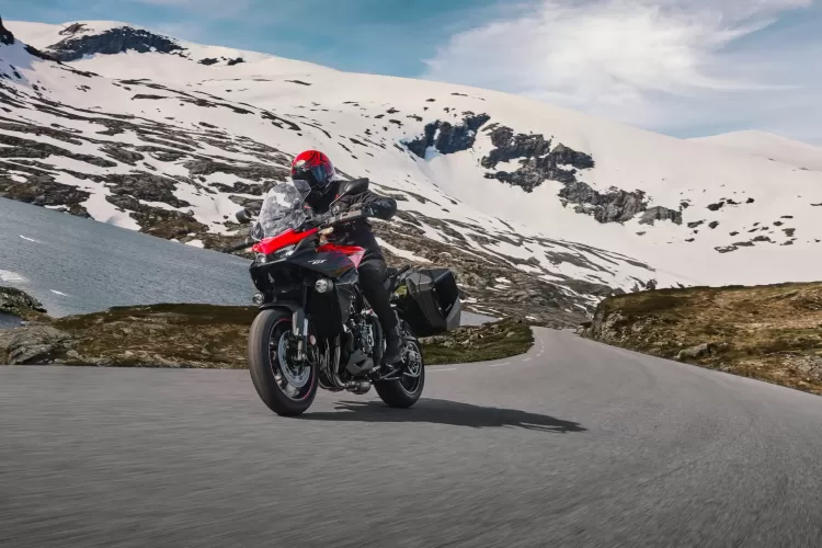 555750 26ym Honda Cb1000gt