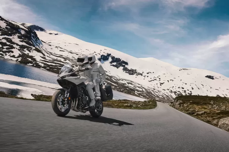 555781 26ym Honda Cb1000gt