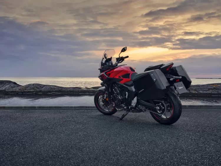 555769 26ym Honda Cb1000gt