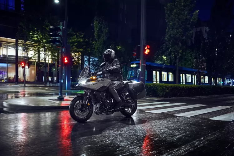 555778 26ym Honda Cb1000gt