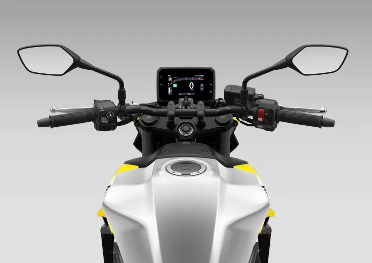 555940 26ym Honda Cb750 Hornet