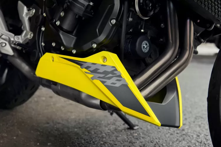 555965 26ym Honda Cb750 Hornet