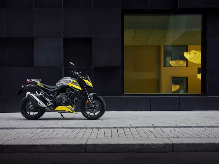 555974 26ym Honda Cb750 Hornet