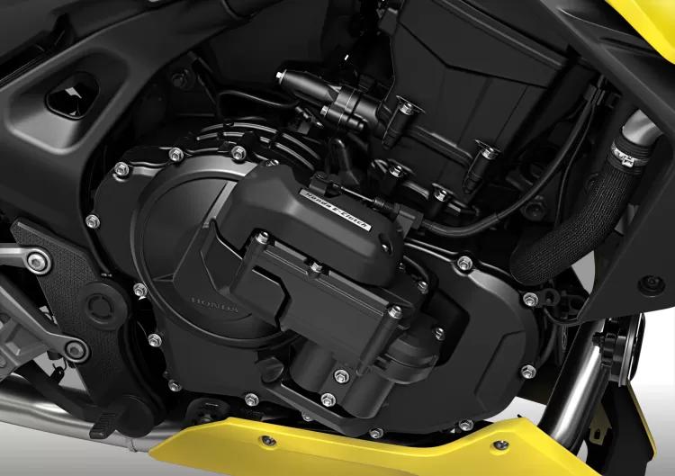 555938 26ym Honda Cb750 Hornet