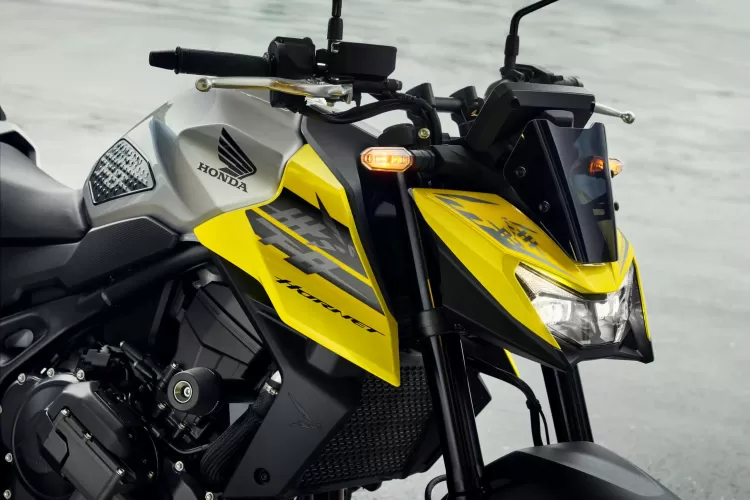 555959 26ym Honda Cb750 Hornet