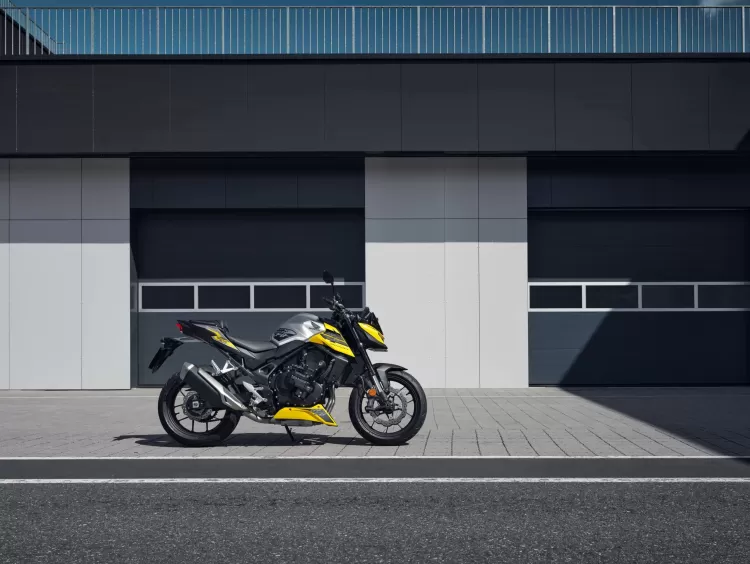 555977 26ym Honda Cb750 Hornet