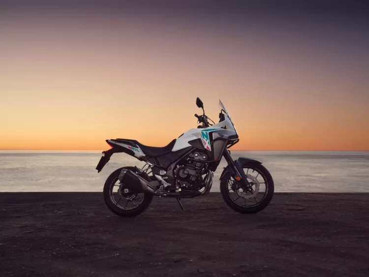 556031 26ym Honda Nx500