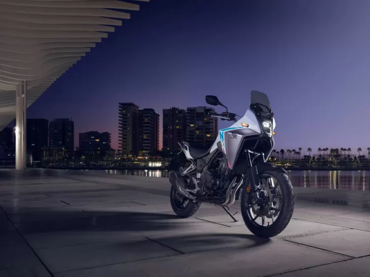 556035 26ym Honda Nx500