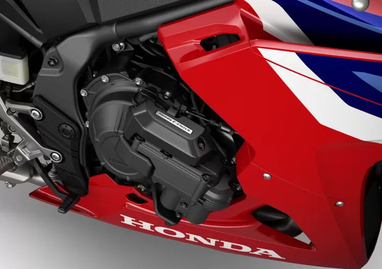 556048 26ym Honda Cbr500r