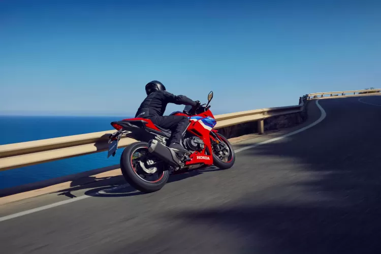 556064 26ym Honda Cbr500r