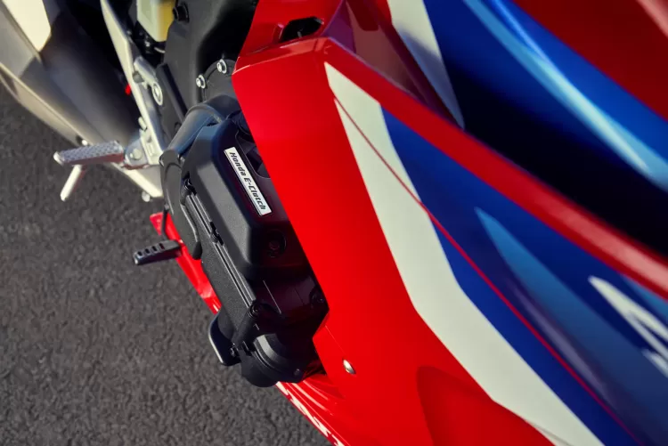 556069 26ym Honda Cbr500r