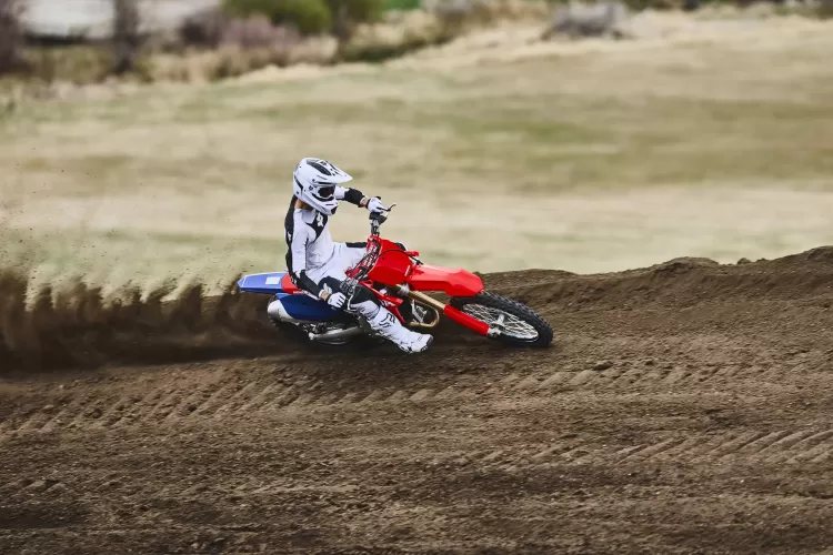 575843 27ym Honda Crf450r