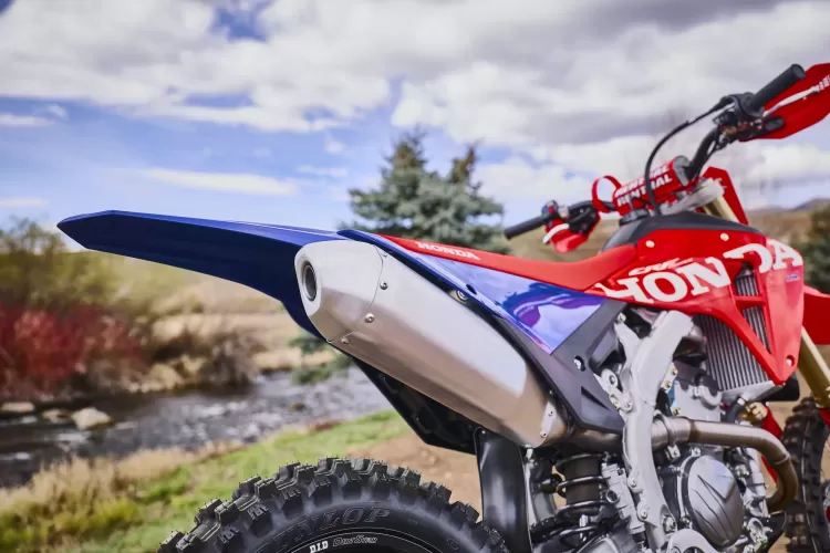 576076 27ym Honda Crf250rx