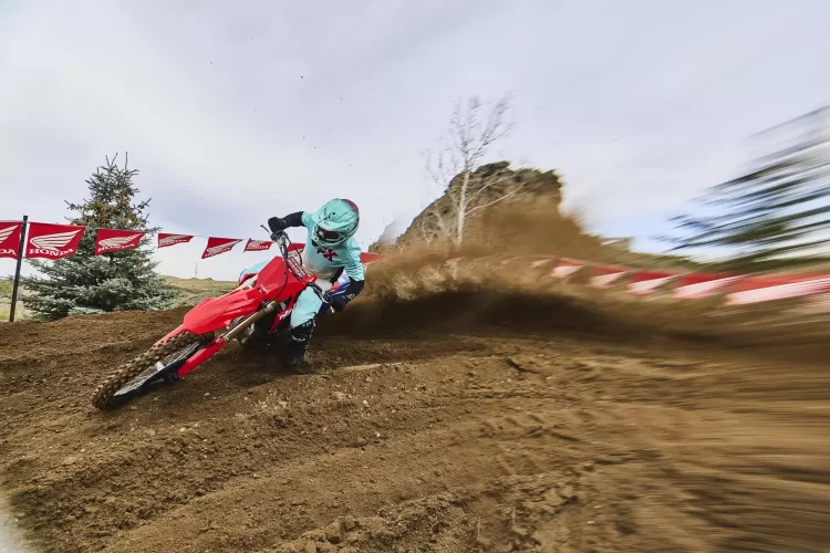 575722 27ym Honda Crf250r