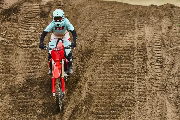 575728 27ym Honda Crf250r