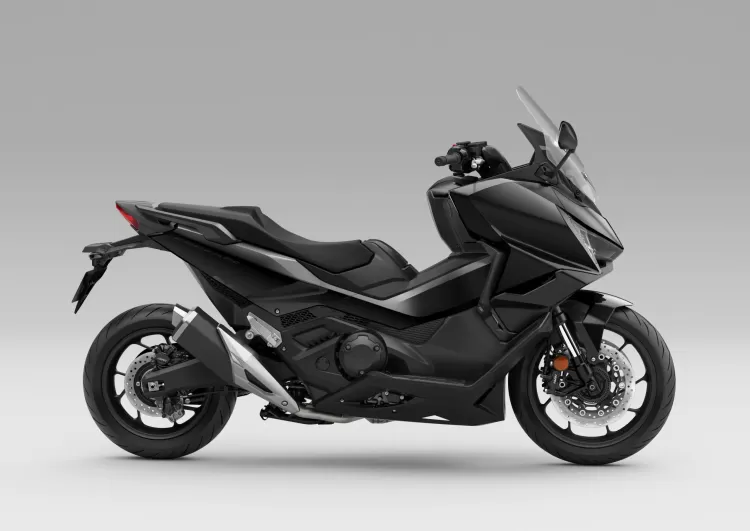 583384 27ym Honda Forza 750