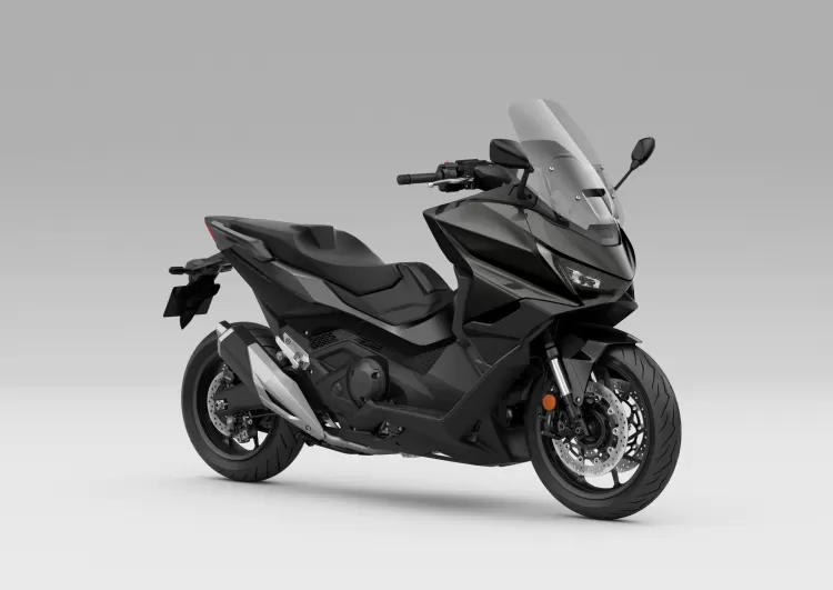 583383 27ym Honda Forza 750