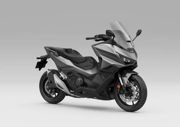 583386 27ym Honda Forza 750