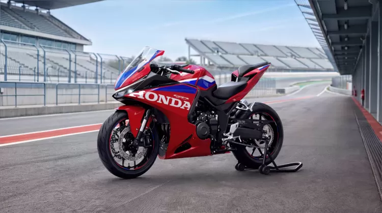 590076 27ym Honda Cbr500r Four